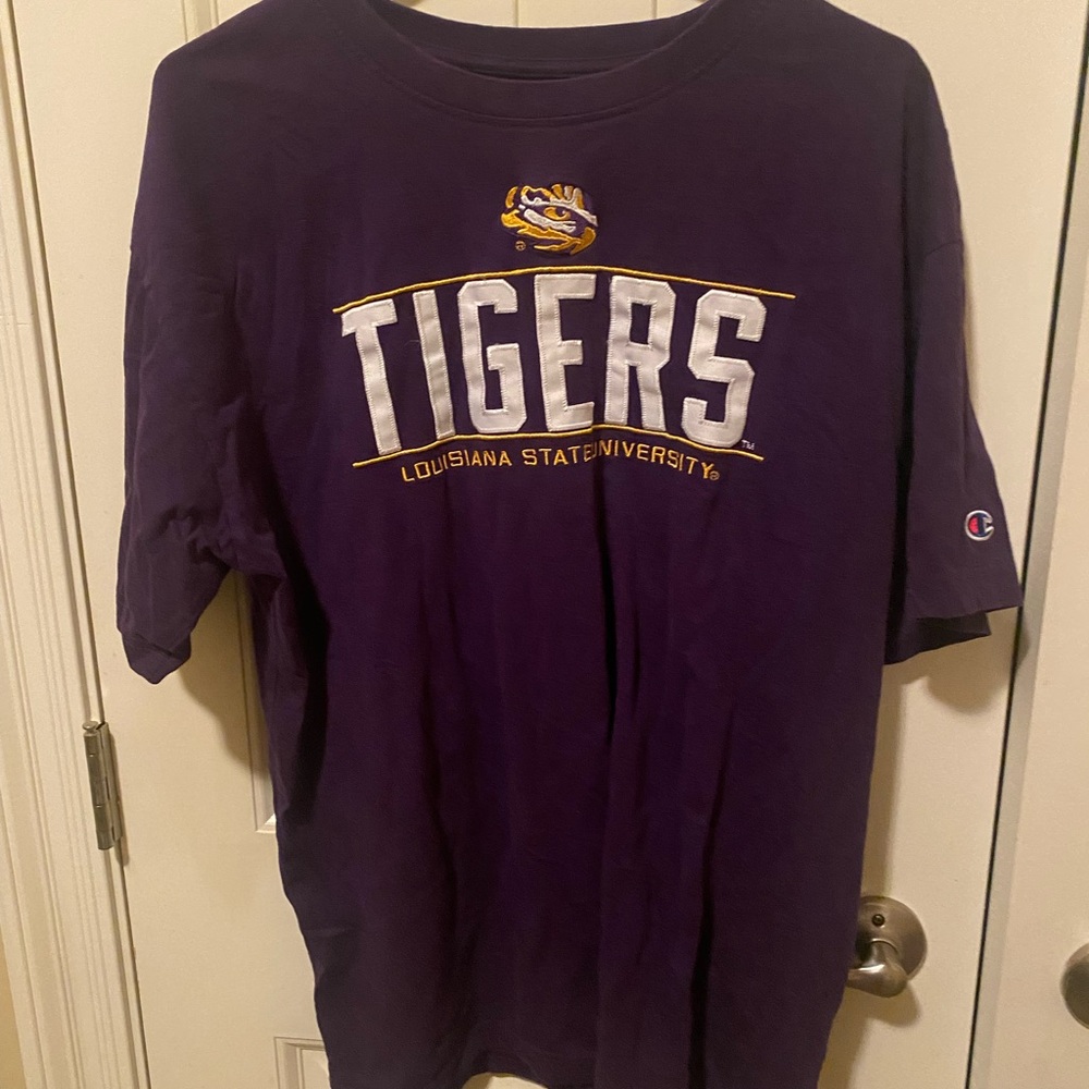 🐯LSU Champion Purple Athletic T-Shirt-Size XL